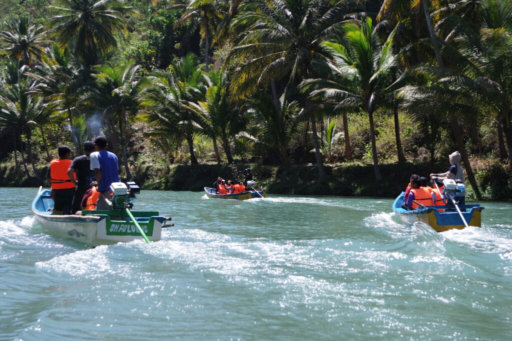 Sungai Maron dalam paket tour Pacitan